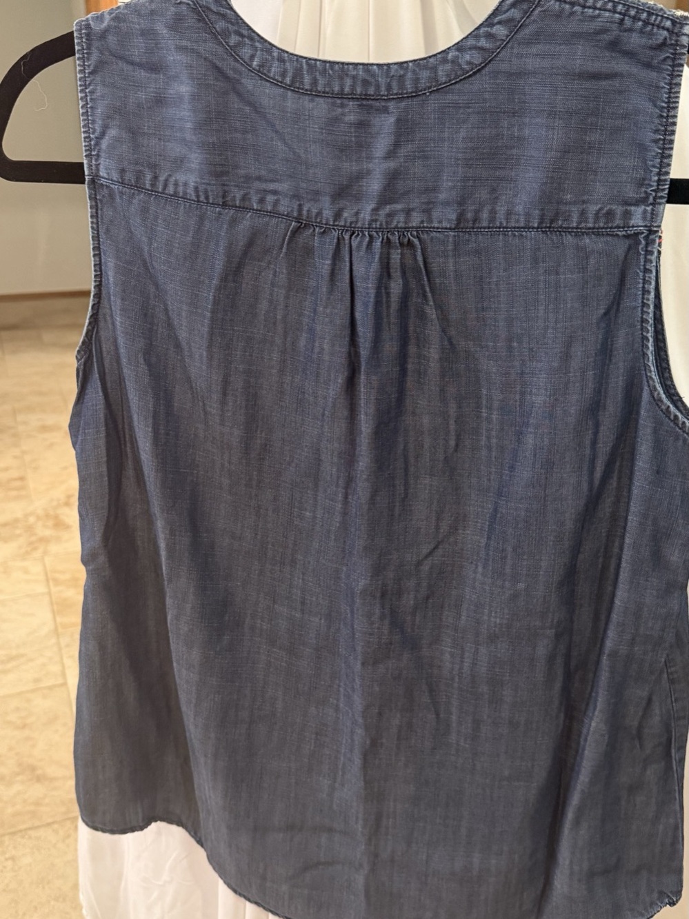Talbots Embroidered Blue Tencel Tunic Size XL Like New - Picture 4 of 4